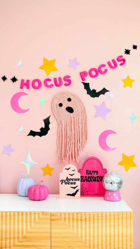 DIY Yarn Ghost