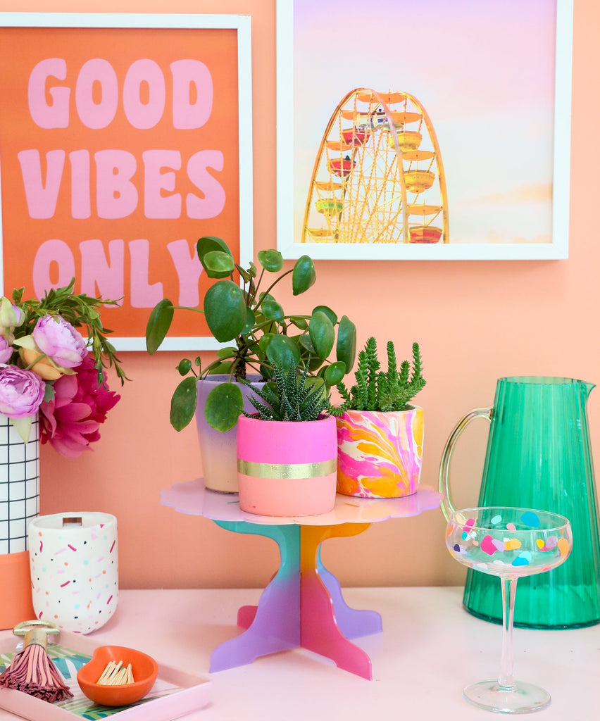 Make and Acrylic Cake Stand with a Glowforge