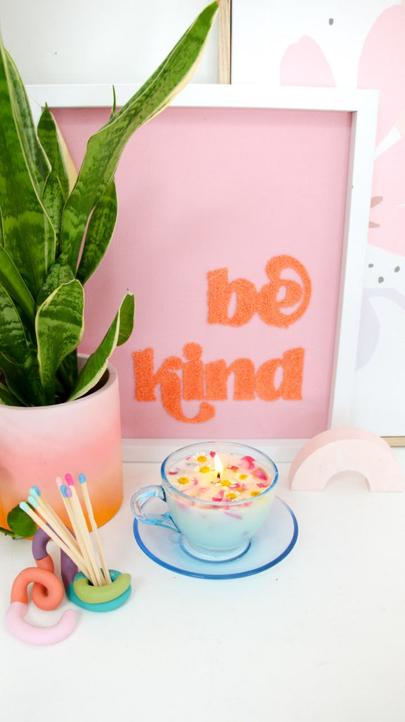 DIY Flower Petal Tea Cup Candle