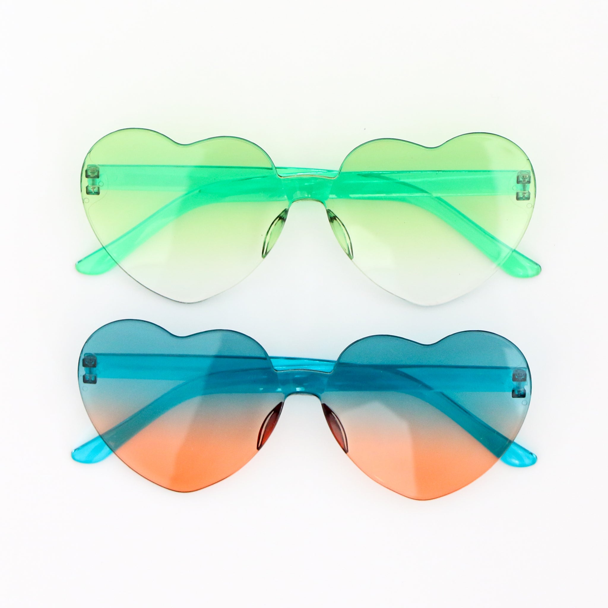 COLOURS by ALEXANDER JULIAN CAVALLI Heart Shaped Gradient Sunglasses Gradient Lens Geometric Sunglasses – Maison-B-More Global Store main image 2