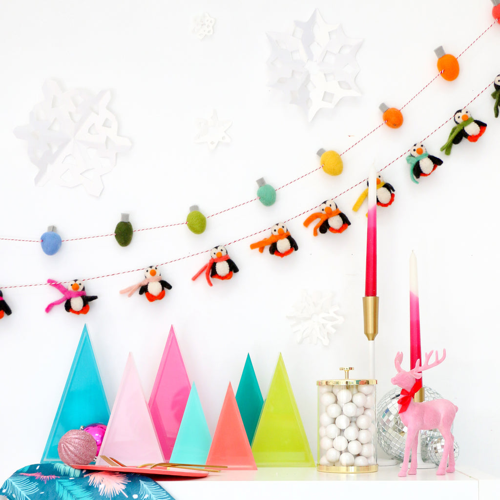 Kailo Chic Light Bulb Felt Garland - Thumbnail 3
